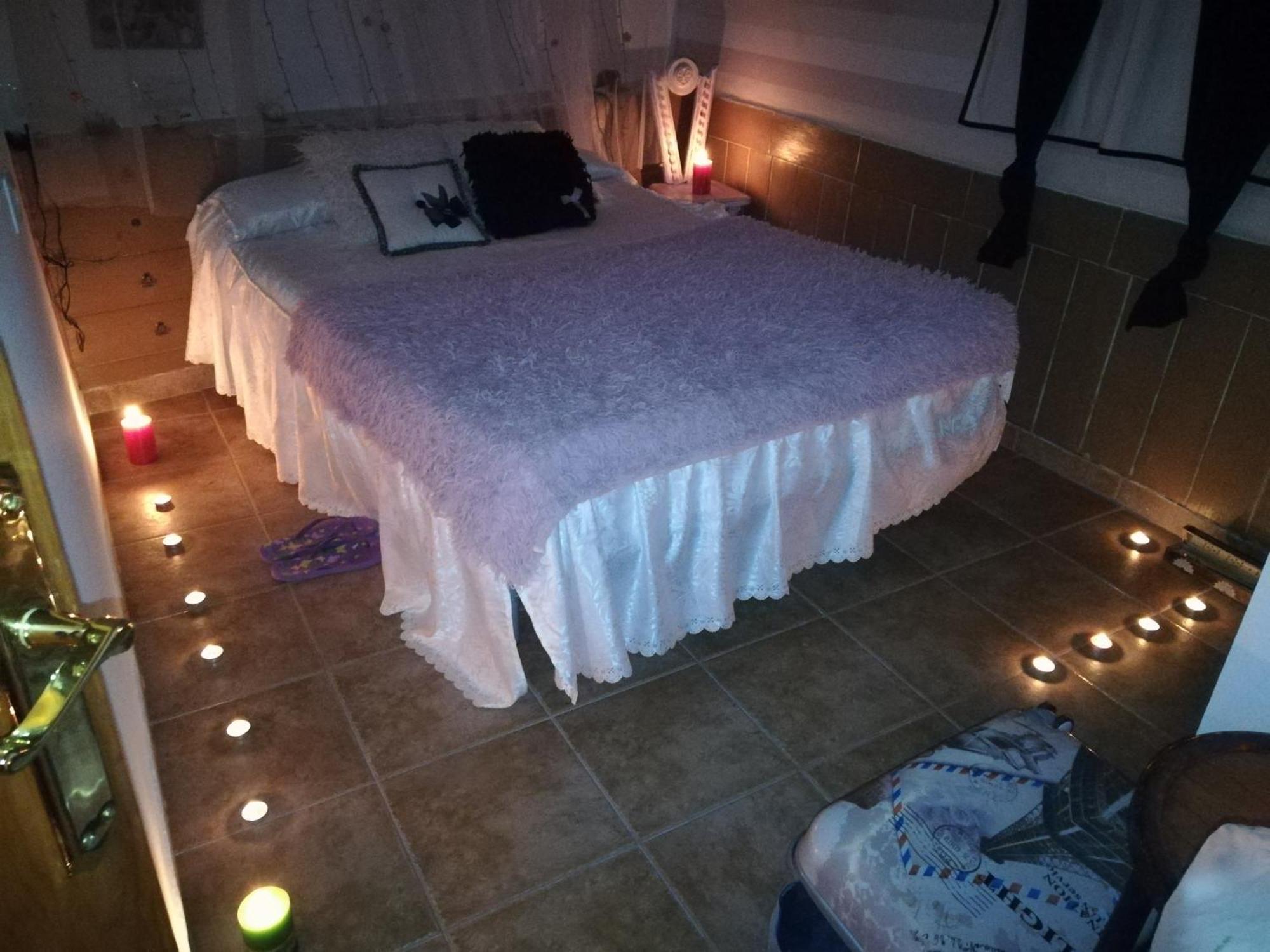 Los Angeles Del Romero Guest House Gatova Ngoại thất bức ảnh